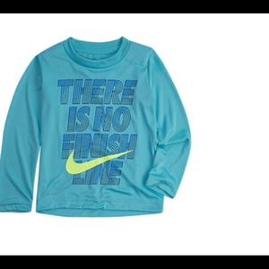 Boy’s Nike shirt NWT